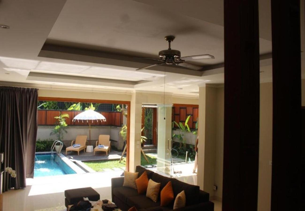 Kubu Gwk Villa Jimbaran Exterior foto
