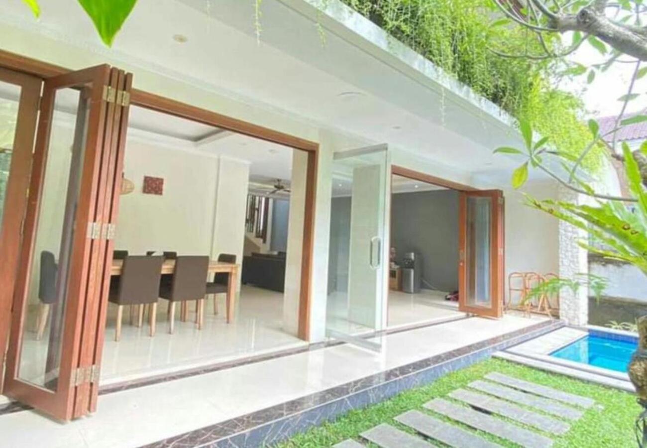 Kubu Gwk Villa Jimbaran Exterior foto
